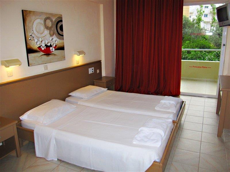 Hotel Princess Flora 3*